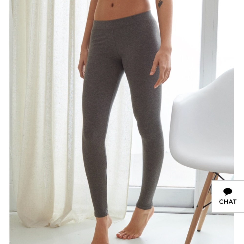 Aerie Chill Leggings • Gray • Small Short
